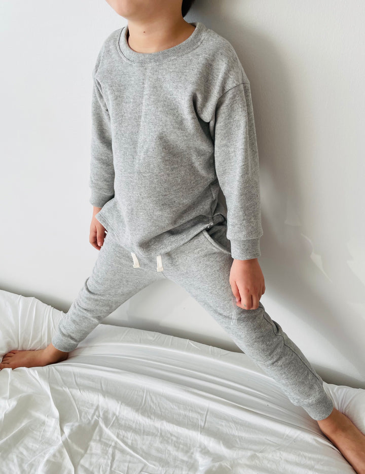 Unisex Fleece Sweatshirt - Heather Grey